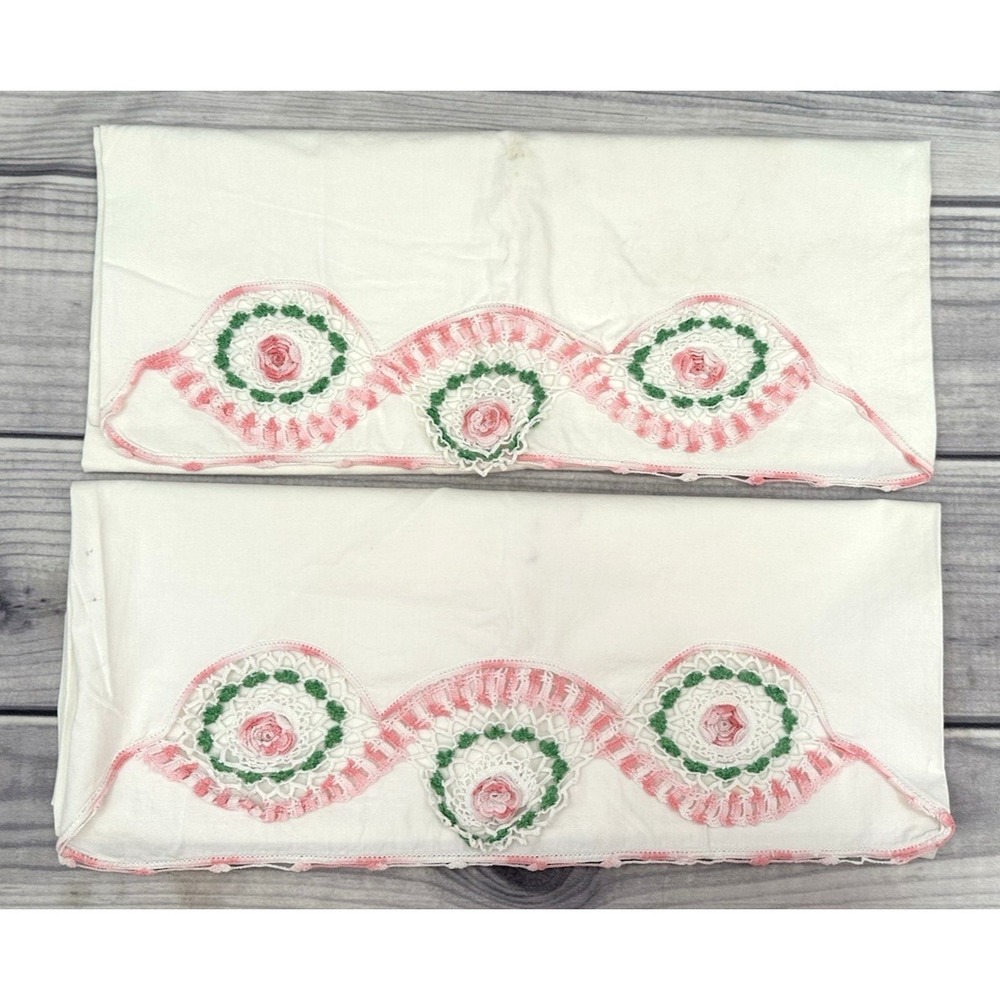PAIR OF VINTAGE EMBROIDERED PILLOWCASES - 33" X 20" (BETWEEEN QUEEN AND KING) *2